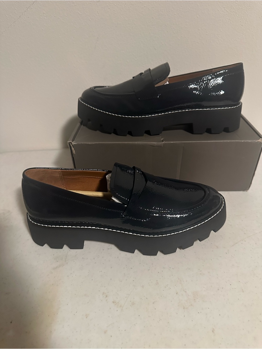 Franco Sarto Balin Women’s 8.5 Midnight Patent Platform Lug Loafers New